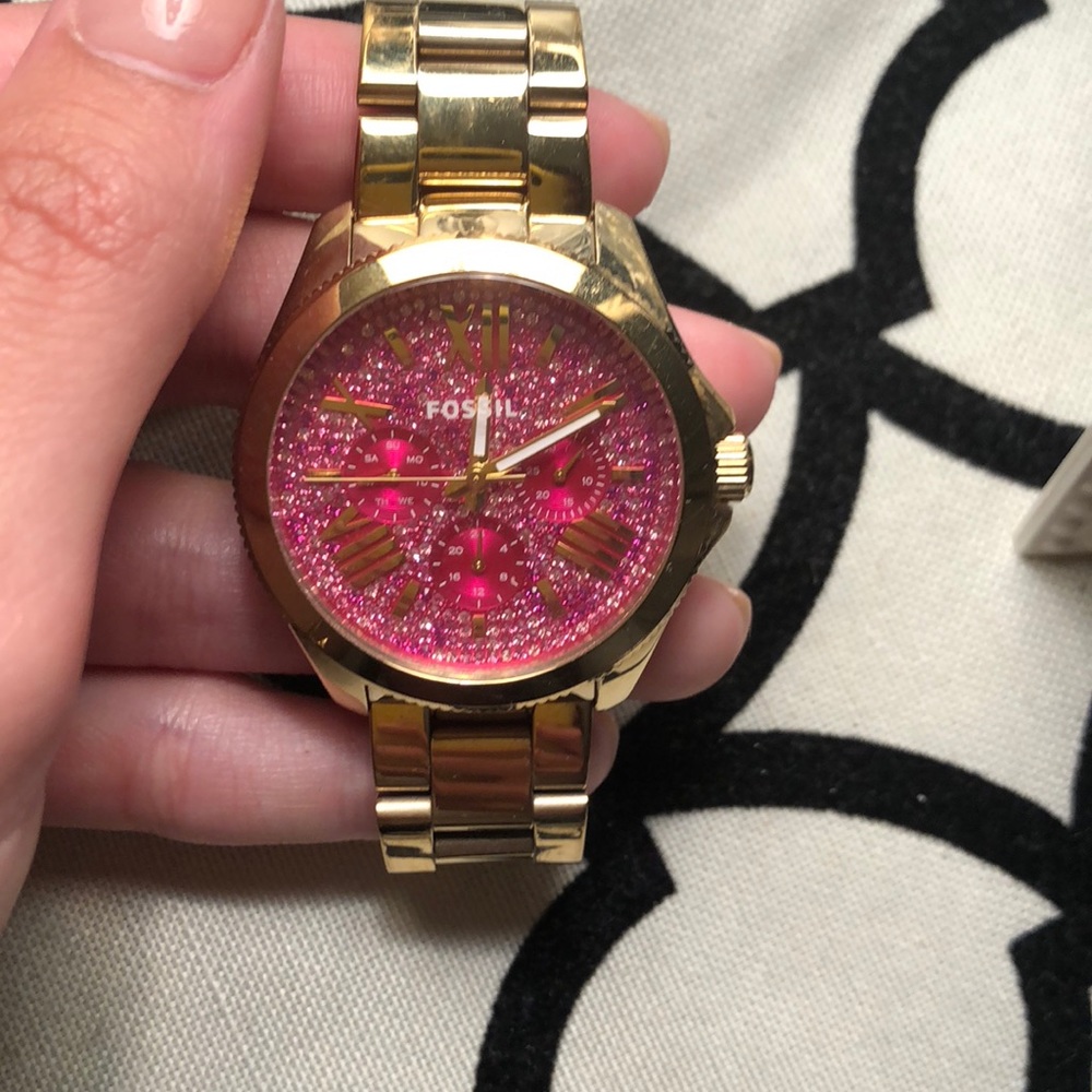 Pink fossil Watch